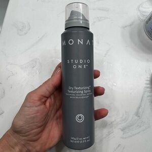 MONAT STUDIO ONE™ Dry Texturizing Spray